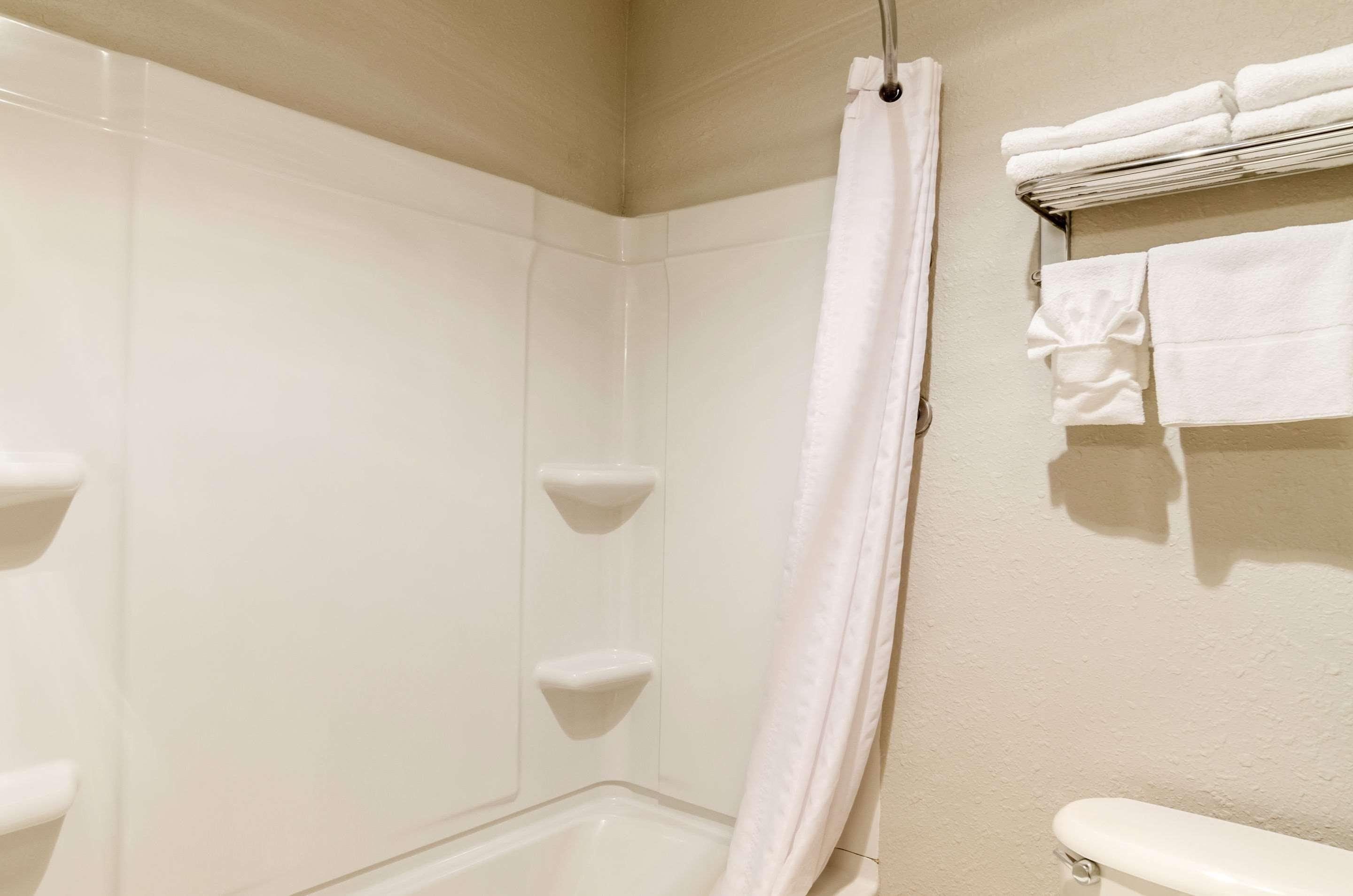 Ainsworth Rodeway Inn מראה חיצוני תמונה