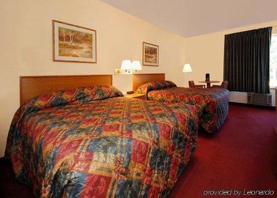 Ainsworth Rodeway Inn חדר תמונה